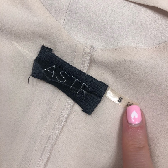 ASTR Cream Lace Trim Bell Sleeve Shift Dress - Picture 6 of 6